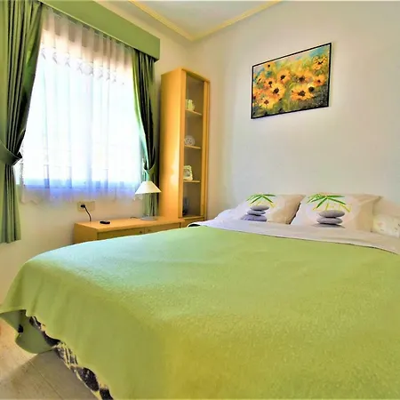 Atico Vacacional Pueblo Marino Torrevieja